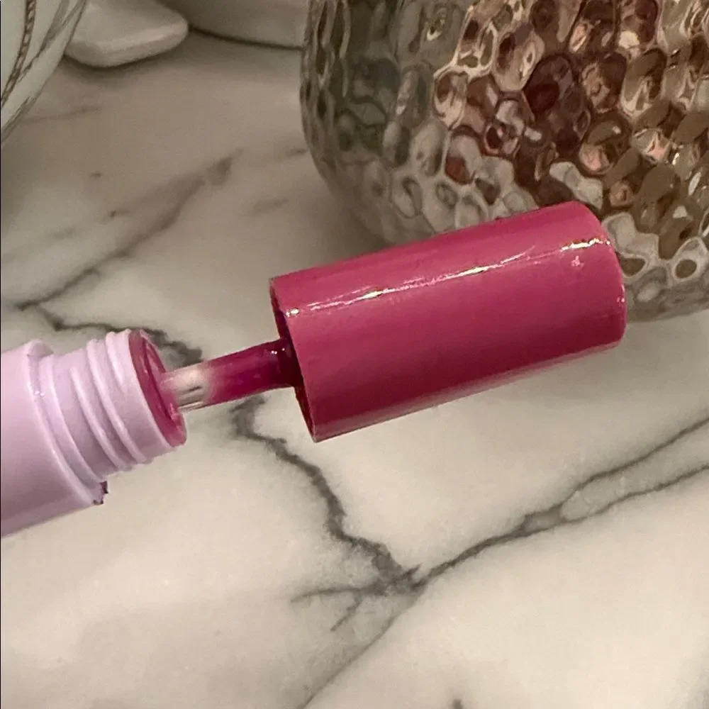 Kulfi Lassi Lips Staining Lip Oil Color Lucky Lotus